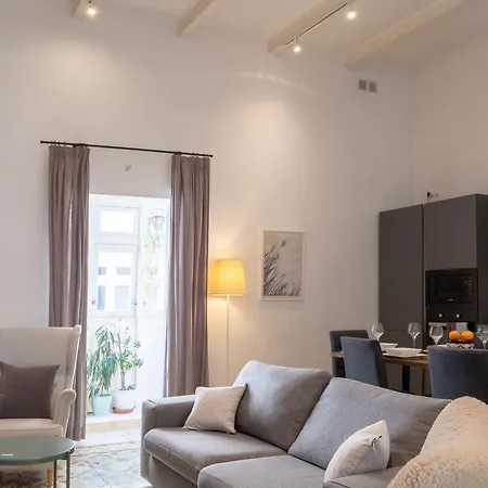 Luciano - Rooftop Jacuzzi, Bbq, Billiards & Steps From Sea Сasa de vacaciones