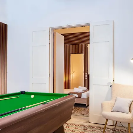 Luciano - Rooftop Jacuzzi, Bbq, Billiards & Steps From Sea Сasa de vacaciones