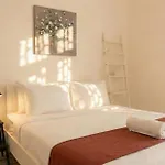 Luciano - Rooftop Jacuzzi, Bbq, Billiards & Steps From Sea Holiday home