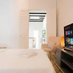 Holiday home Luciano - Rooftop Jacuzzi, Bbq, Billiards & Steps From Sea Sliema
