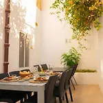 Luciano - Rooftop Jacuzzi, Bbq, Billiards & Steps From Sea * Sliema
