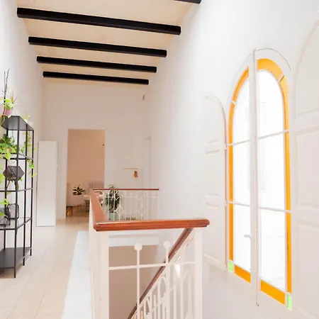 Holiday home Sunny Seaside House With Rooftop Jacuzzi & Billiards