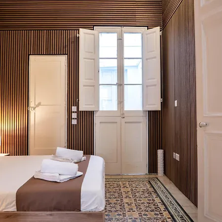 Luciano - Rooftop Jacuzzi, Bbq, Billiards & Steps From Sea * Sliema