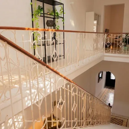 Luciano - Rooftop Jacuzzi, Bbq, Billiards & Steps From Sea *